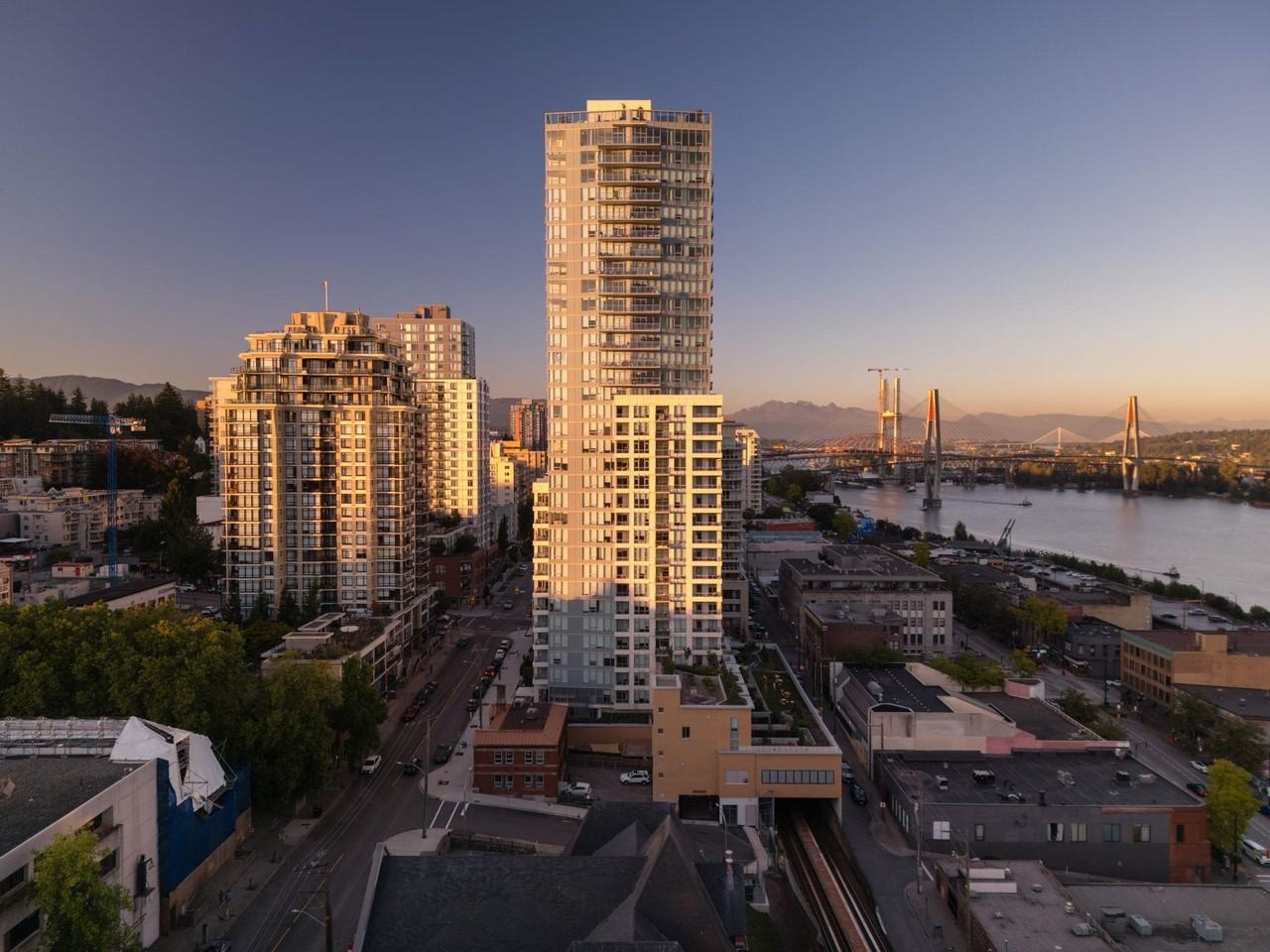 Building photo of 618 Carnarvon St