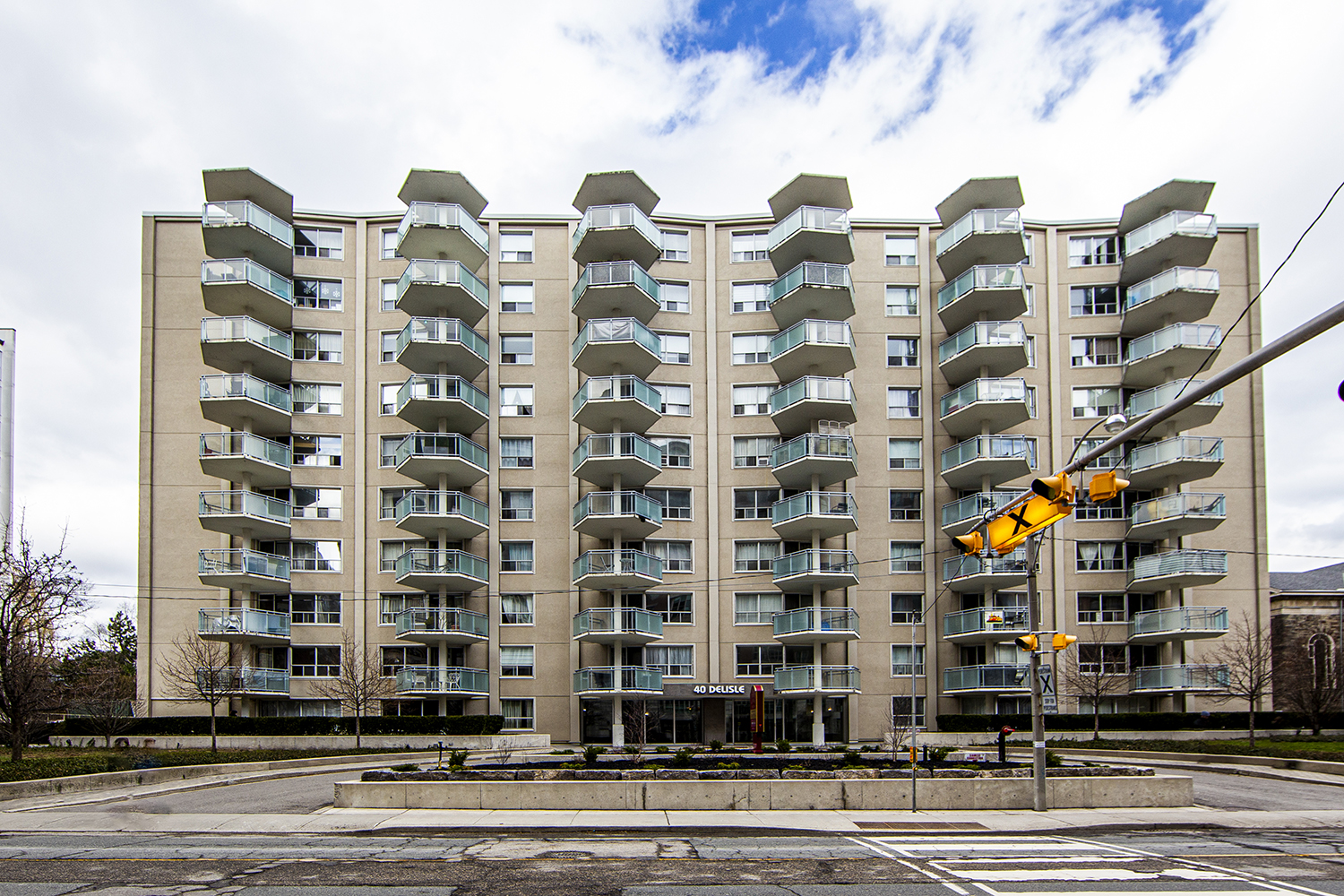 40 Delisle Apartments, Toronto — building photo