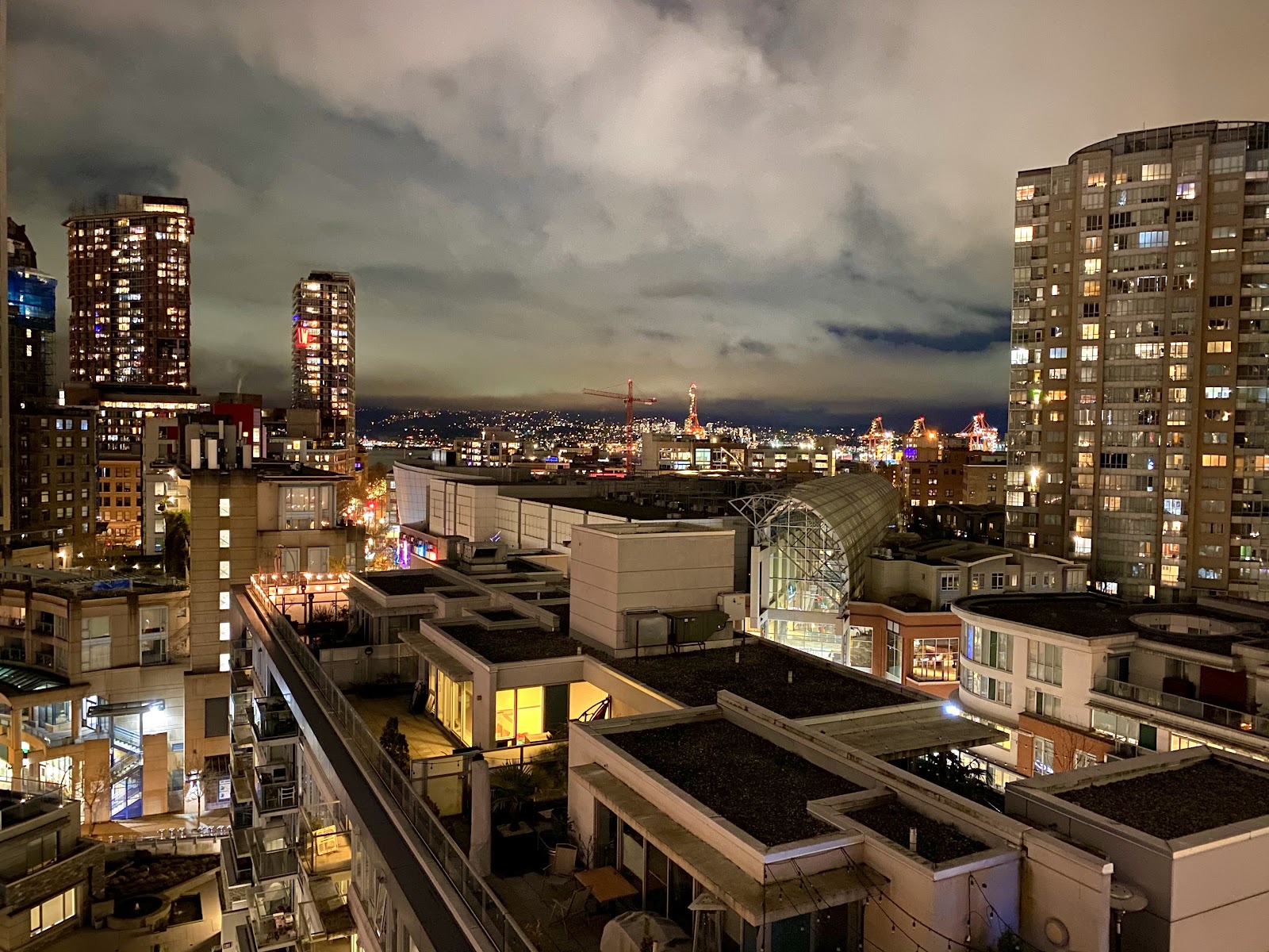Espana 1, Vancouver — building photo