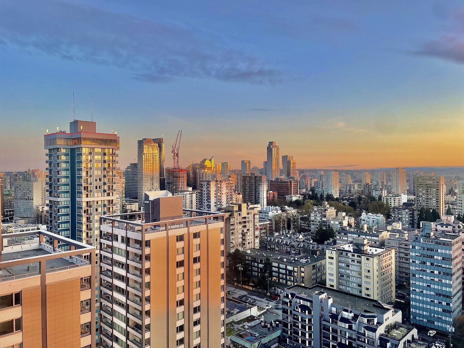 Emerald West, Vancouver — building photo