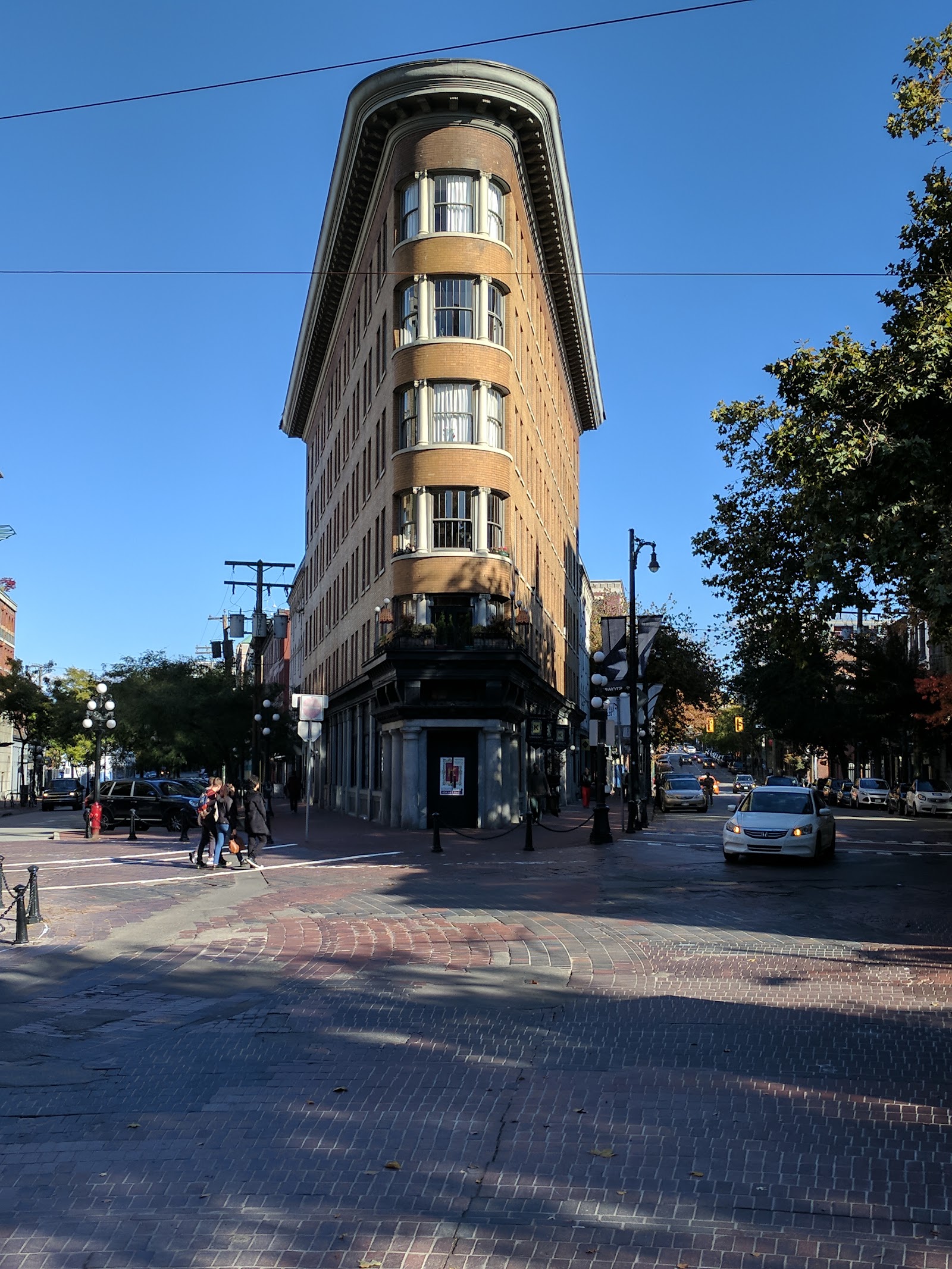 Abbott Place, Vancouver — building photo