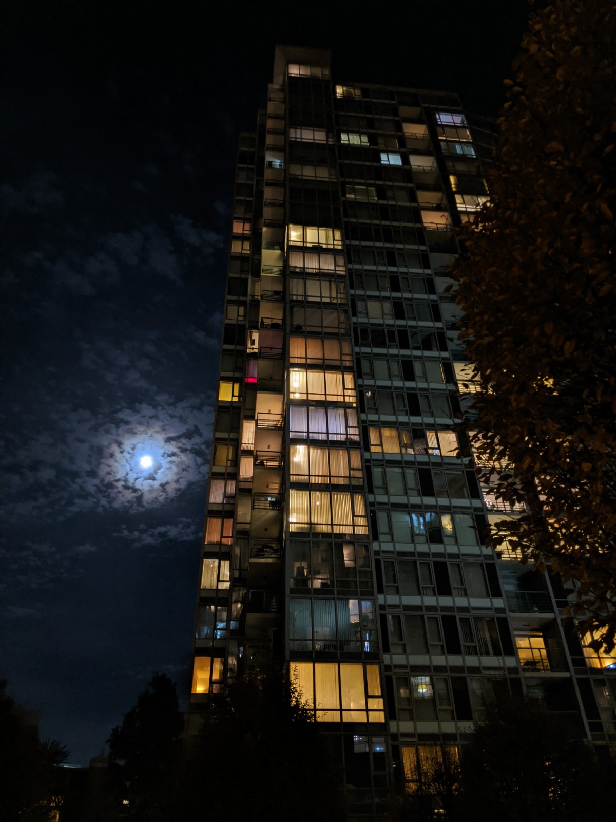 Quaywest II, Vancouver — building photo