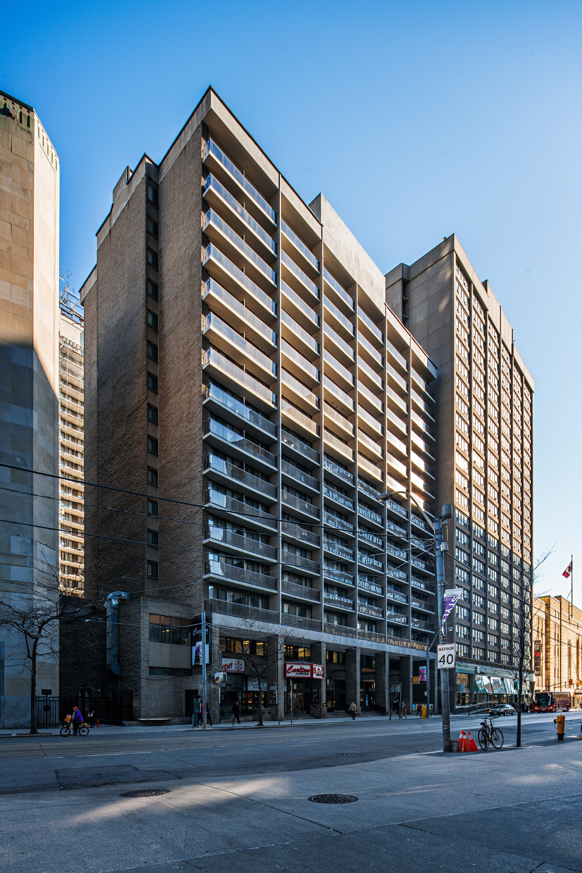25 Wood St, Toronto — building photo