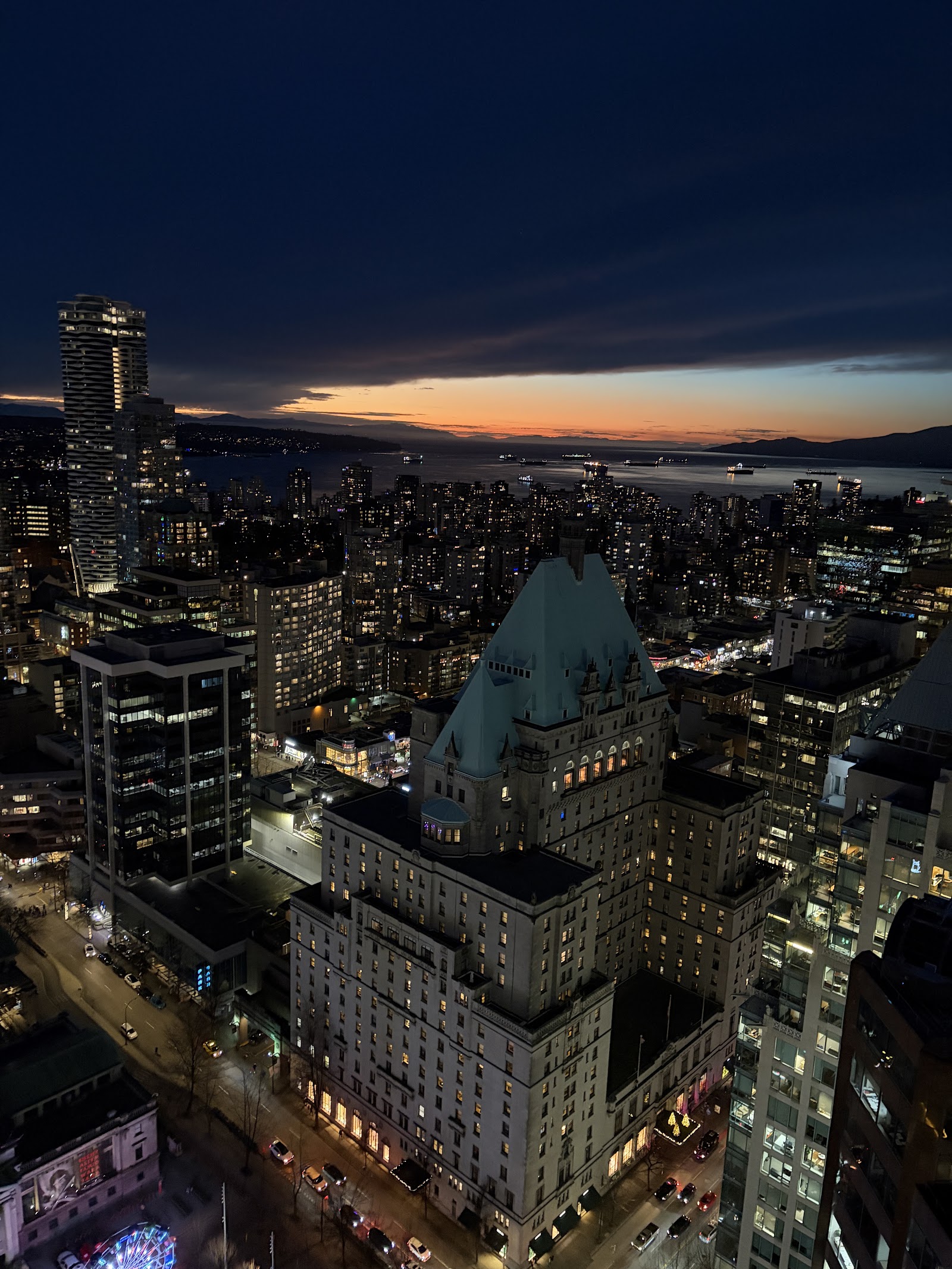 The Private Residences at Hotel Georgia, Vancouver — building photo