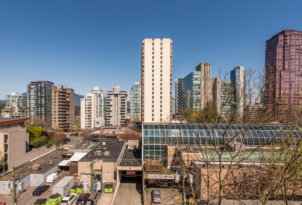 Haro Gardens, Vancouver — building photo