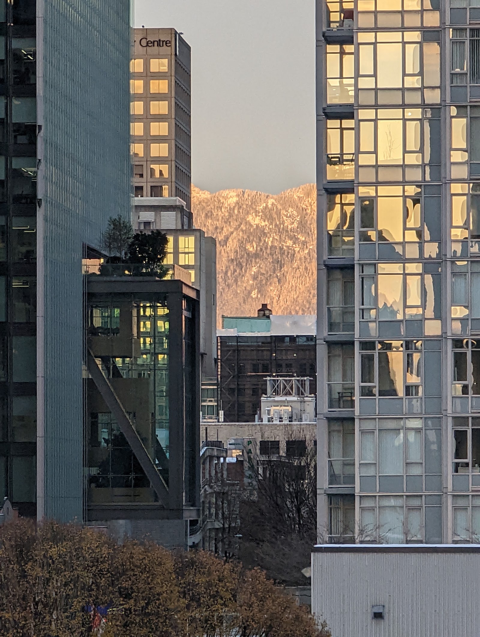 The Savoy, Vancouver — building photo