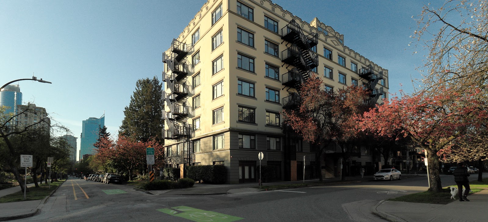 Strathmore Lodge Apartments, Vancouver — building photo