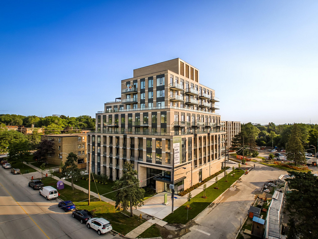 Aberdeen on The Kingsway, Toronto — building photo