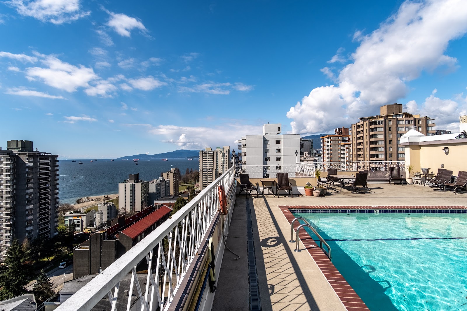The Martinique, Vancouver — building photo
