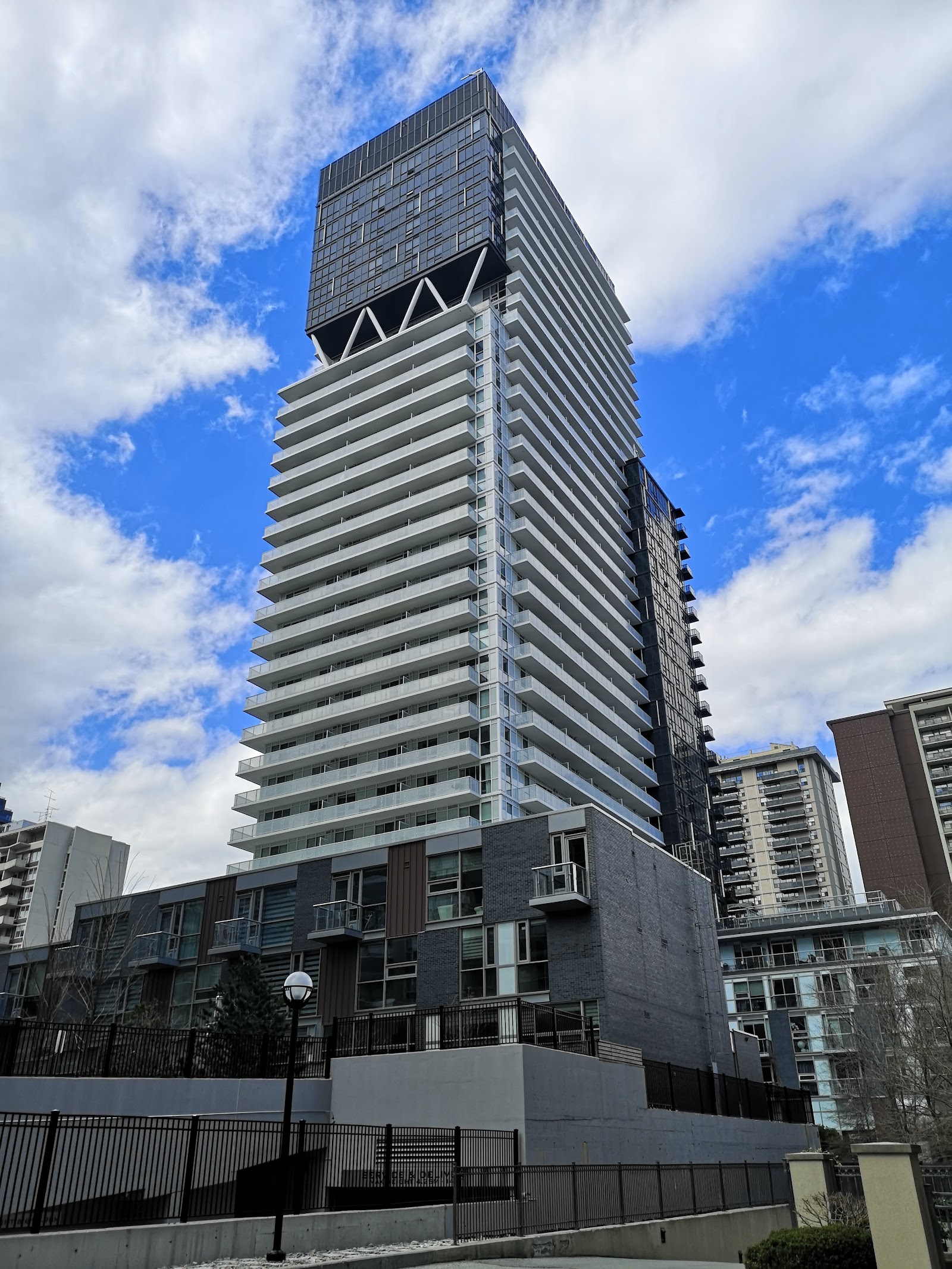 The 88 On Broadway, Toronto — building photo