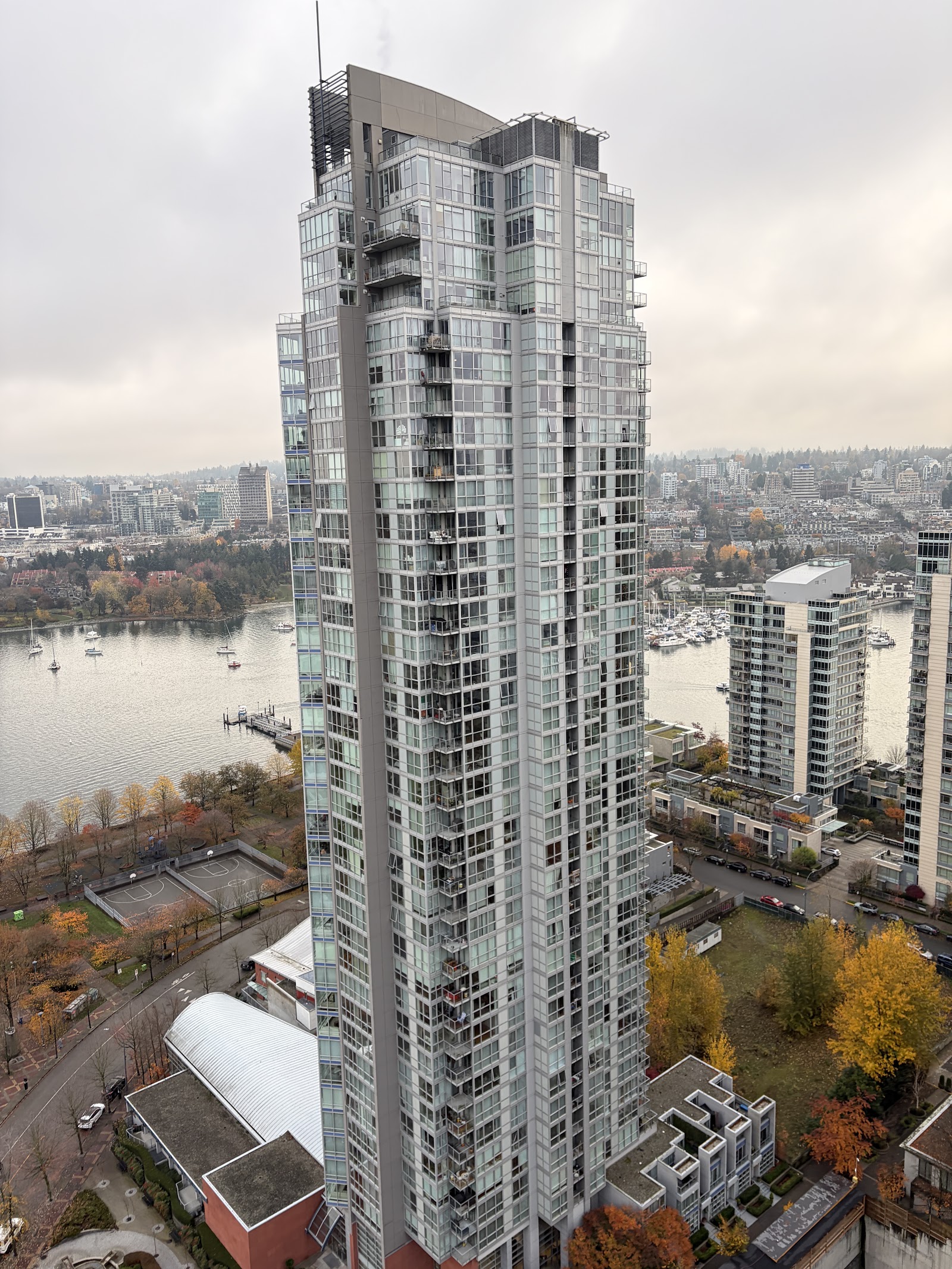 West One, Vancouver — building photo