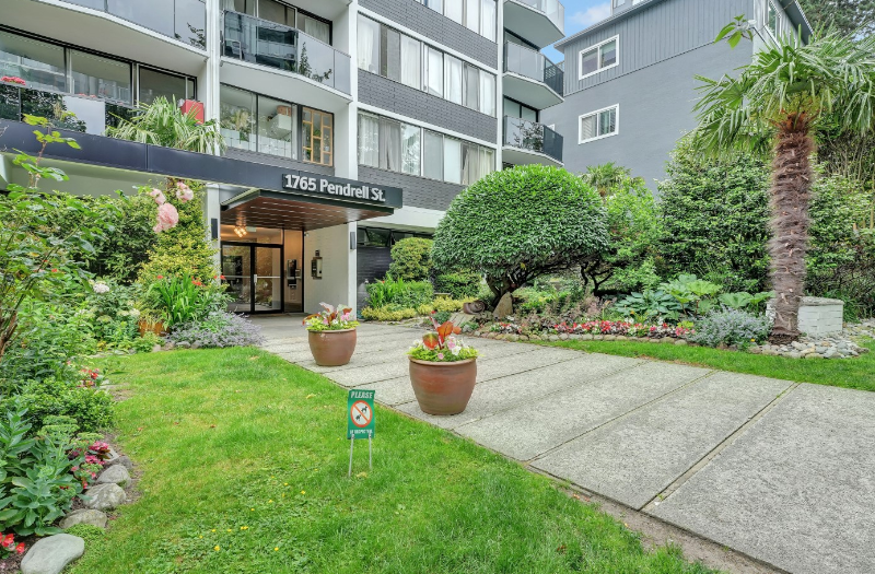 1765 Pendrell St, Vancouver — building photo