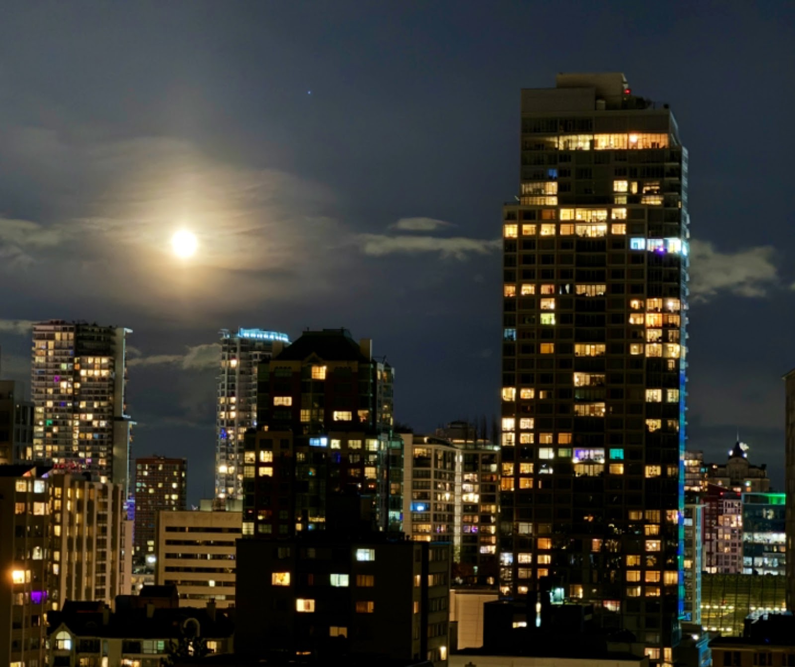 Patina, Vancouver — building photo