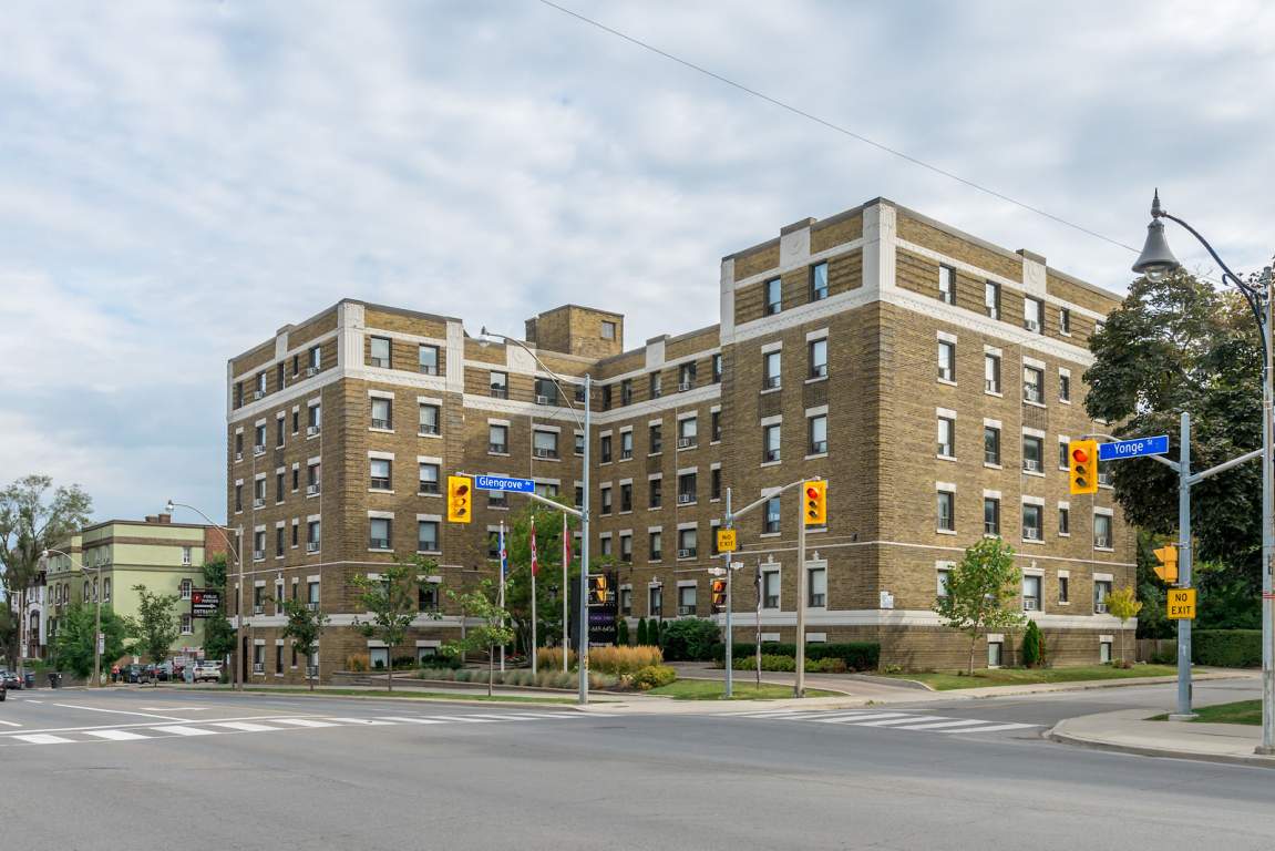 Building photo of Metropolitan Apartments