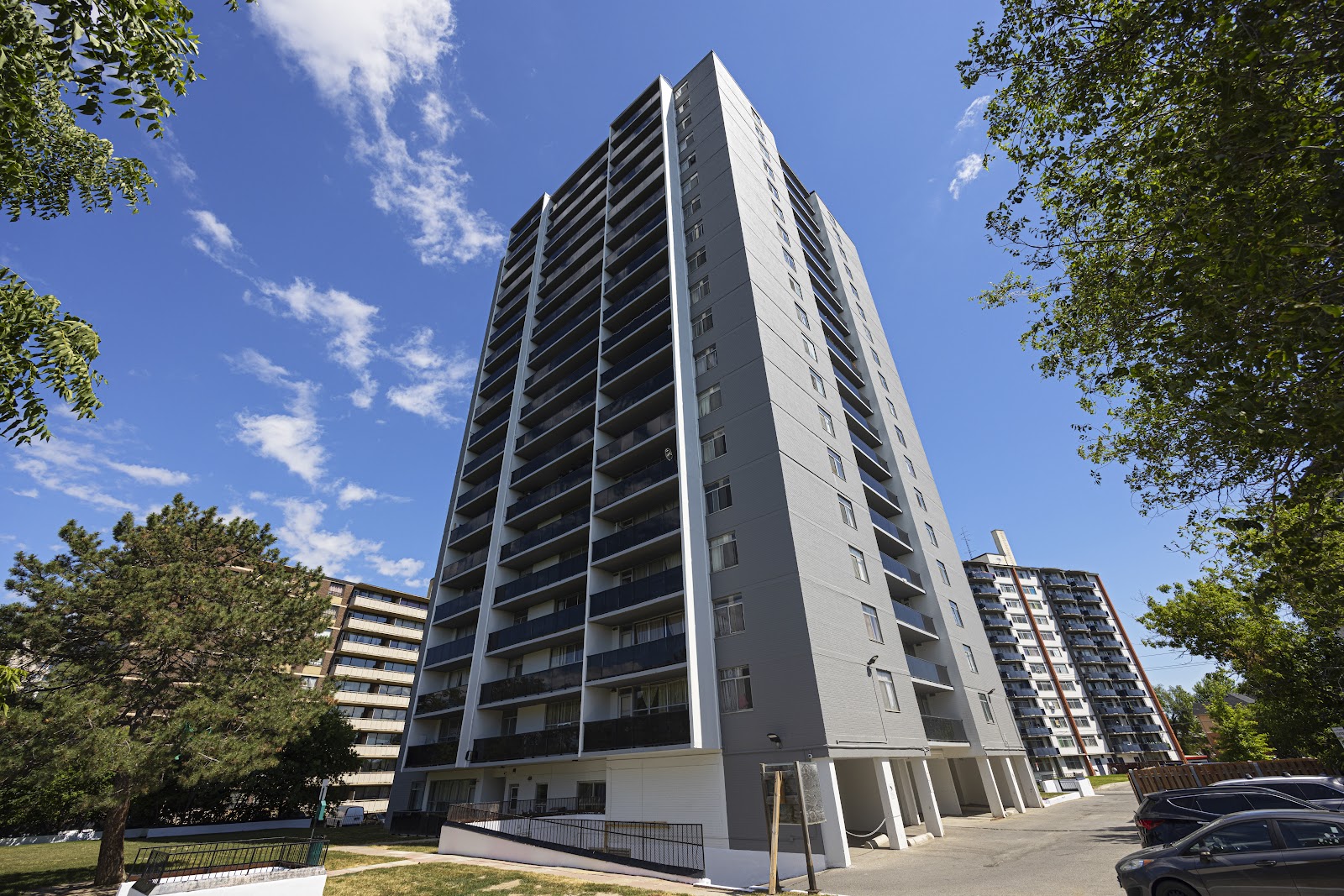 2240 Weston Rd, Toronto — building photo