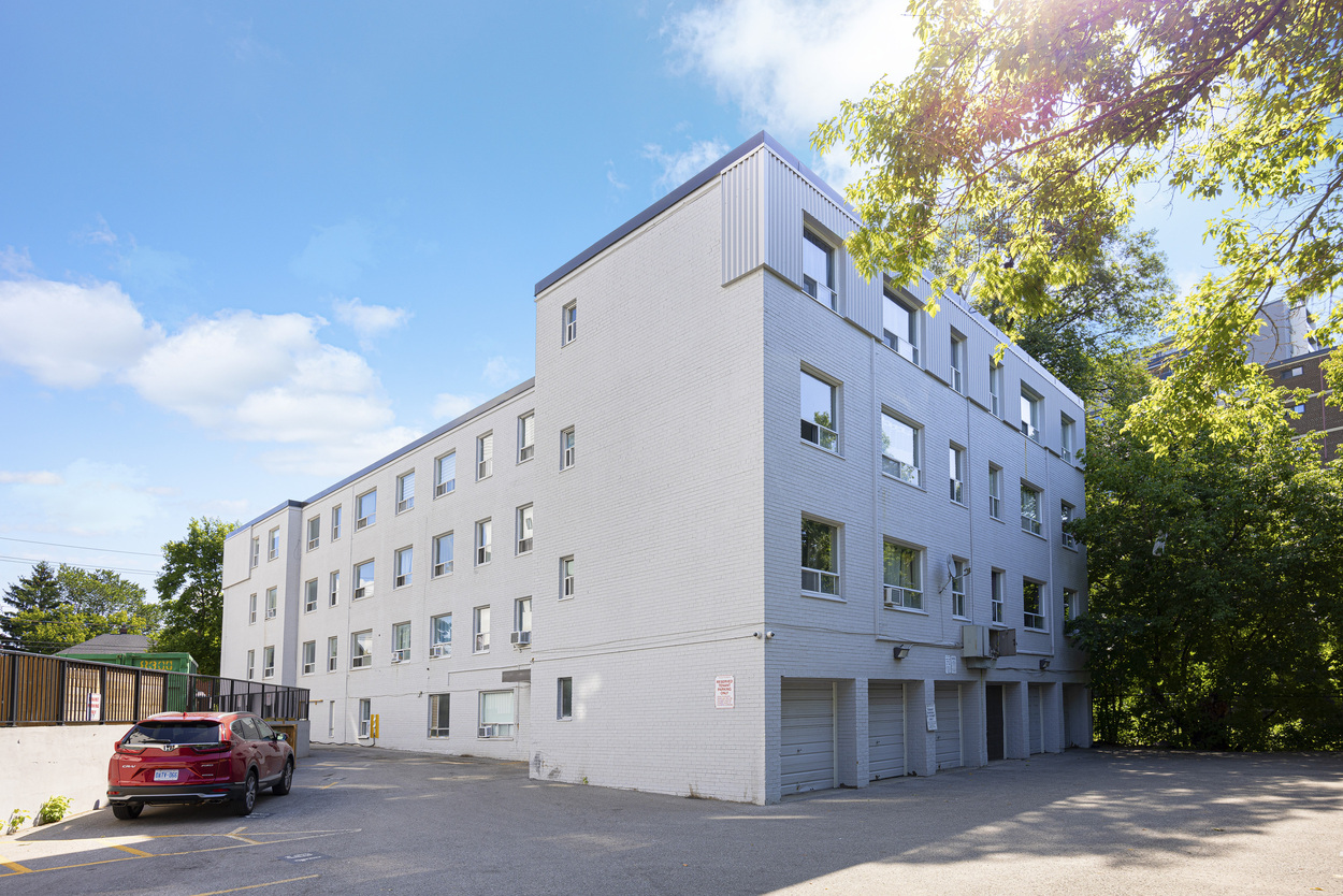2278 Weston Rd, Toronto — building photo