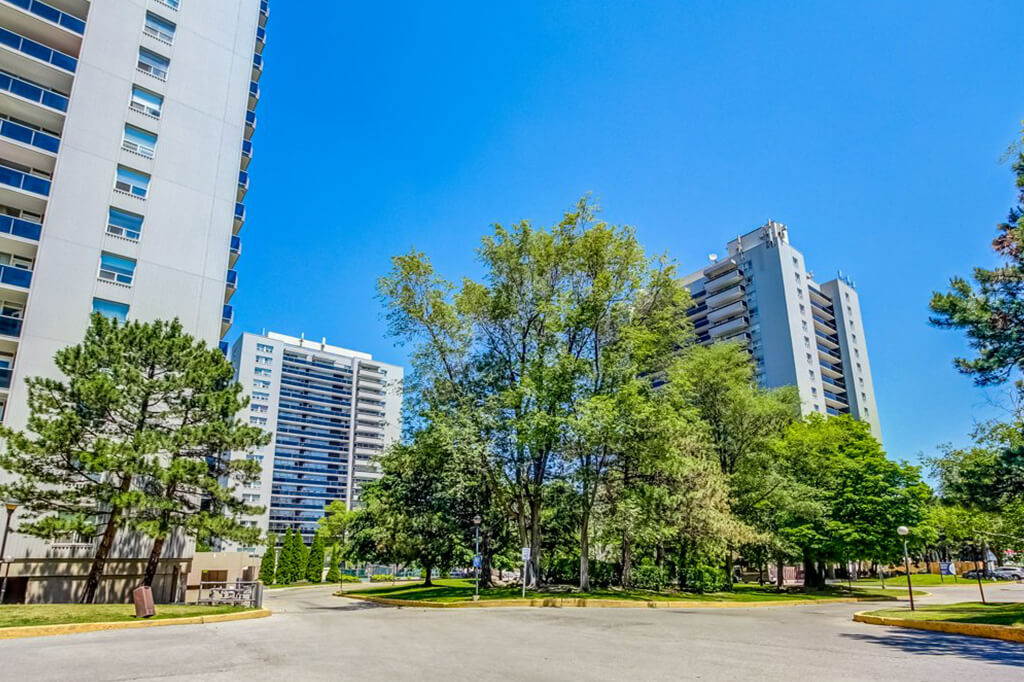 Building photo of The Towers at York Mills